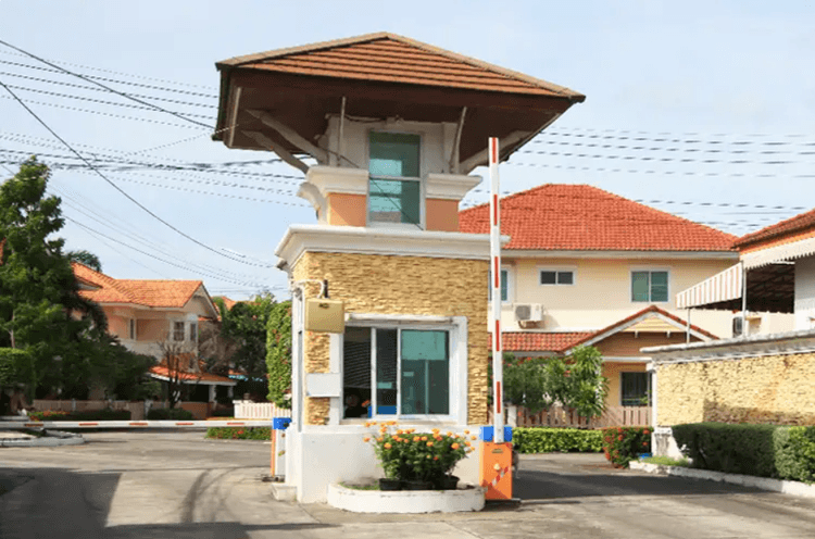 Maneerin Bang Saen main view