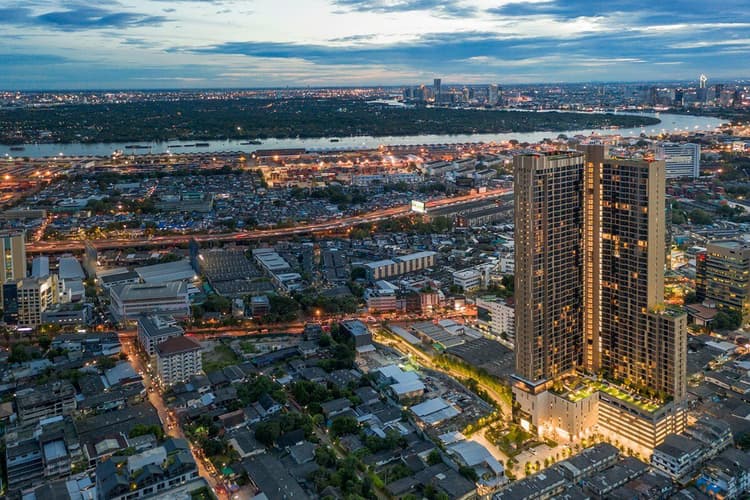 OKA HAUS Sukhumvit 36 main view