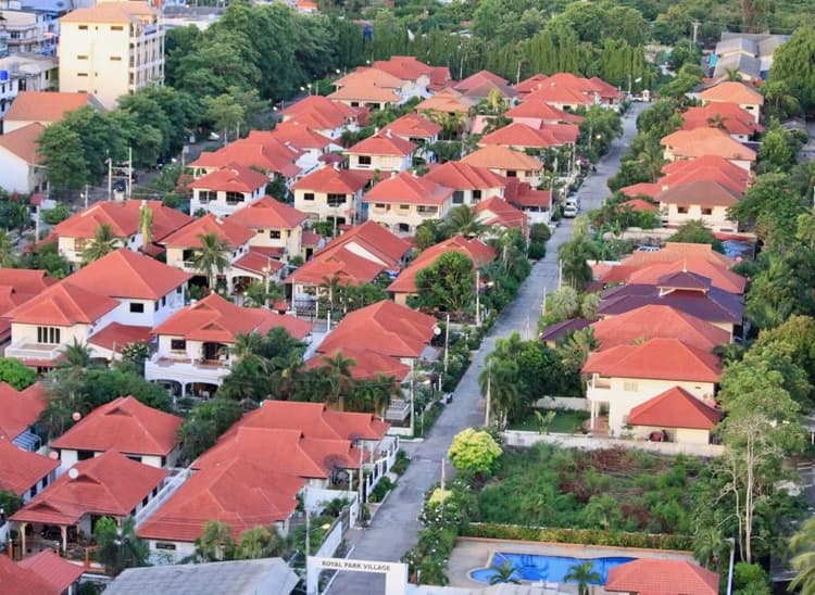 Royal Park Village main view