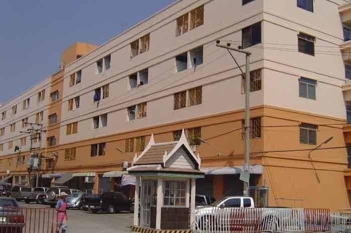 Poj Pattana Condo main view