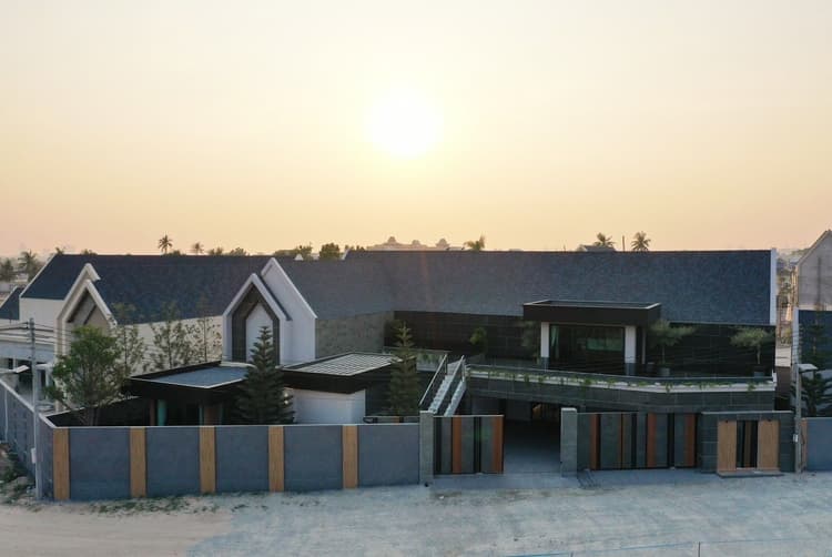 Baanmae Grand main view