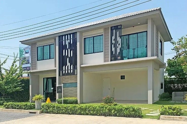 Project Name The Rux Ramintra-Hathairat