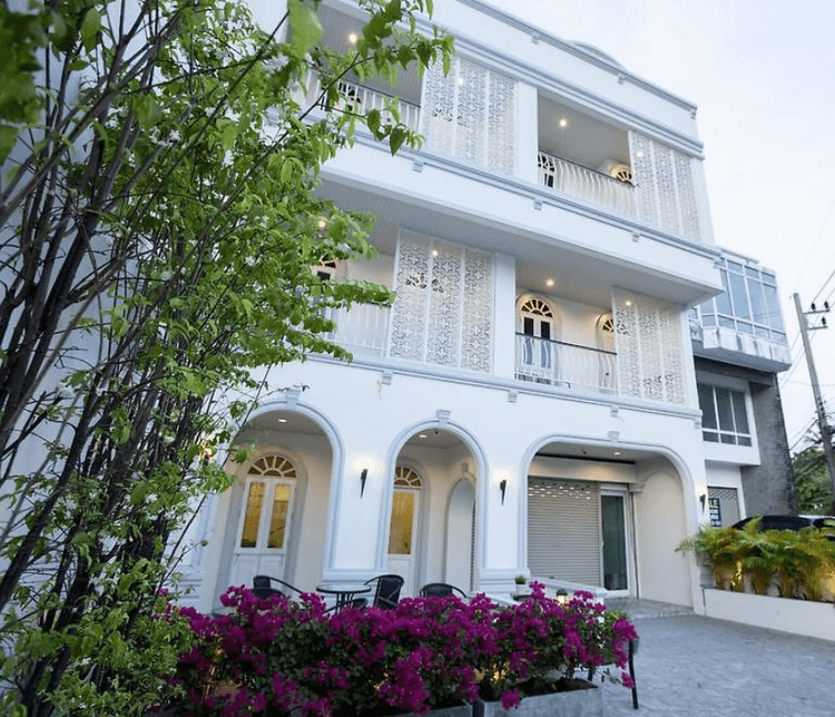 Number 4 Apartment main view