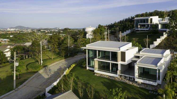 88 Land and House Hillside Phuket main view