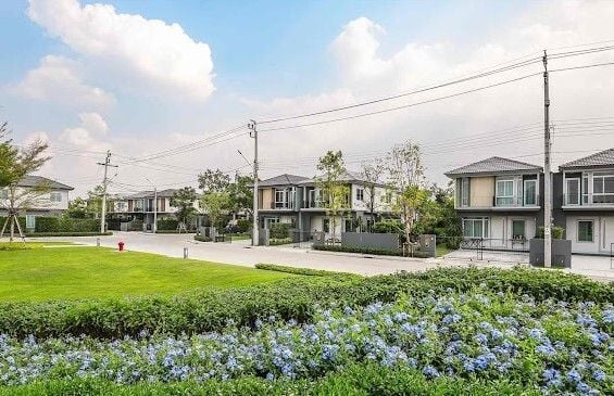 Project Name Inizio 3 Pinklao-Wongwaen