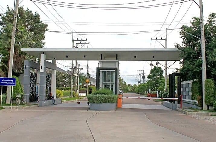 Life @ Banglamung main view