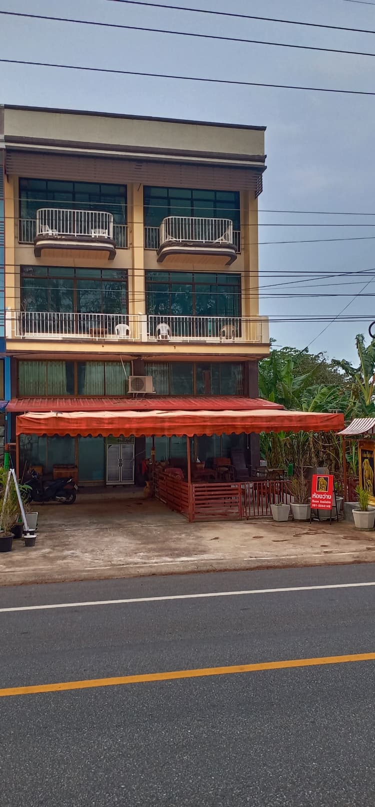 Golden Elephant main view