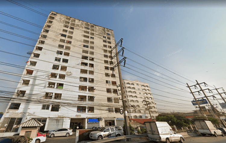 Ekthani Condotown Bang phun main view