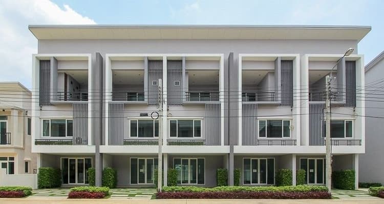 The Exclusive Wongwaen-Ramintra main view