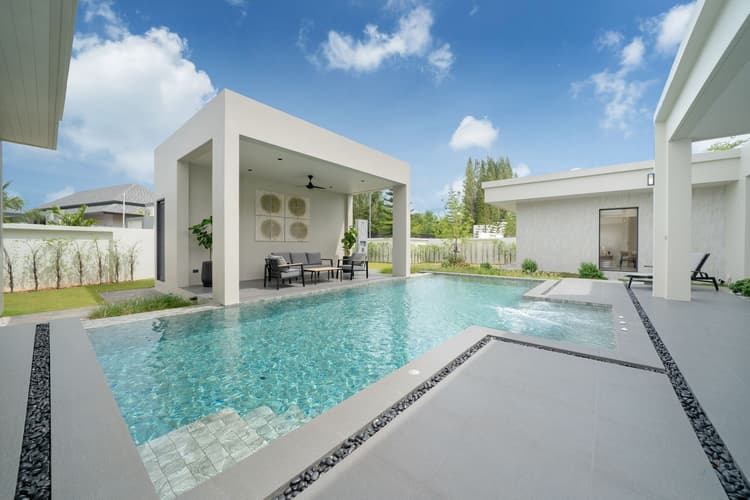 Tham Villa main view