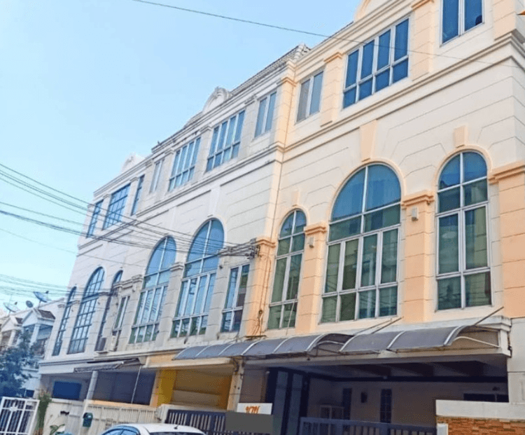 The Park Ladprao Wang Hin 78 main view