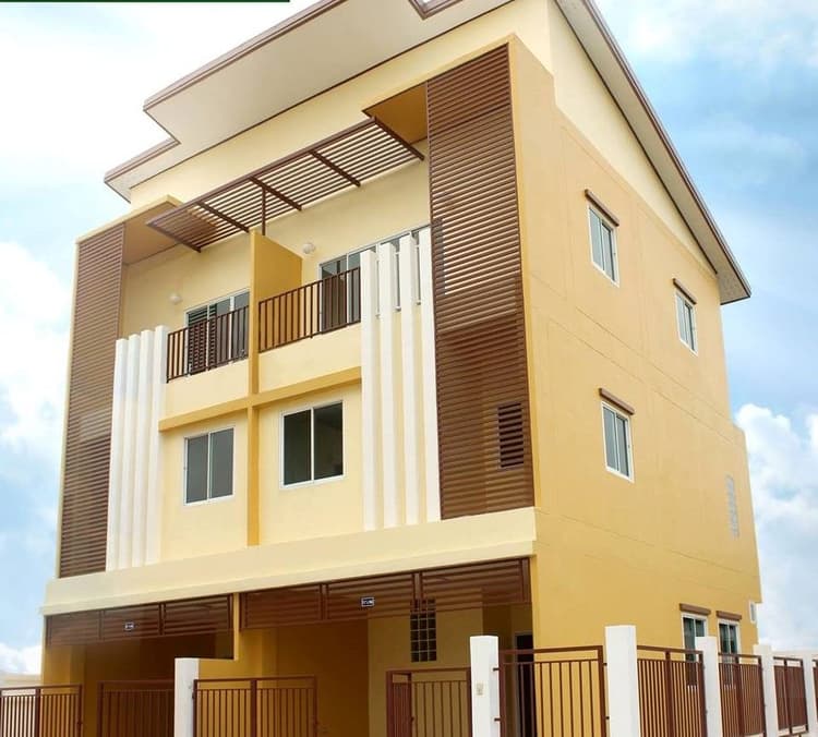 Sirarin Townhome main view