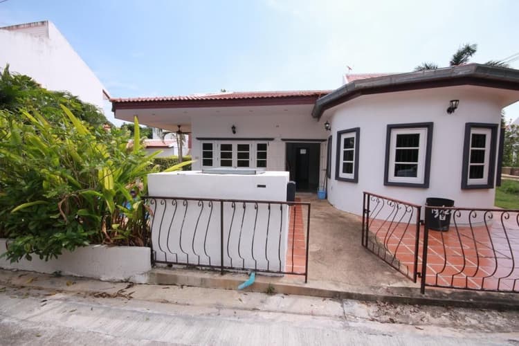 Khao Noi Village main view