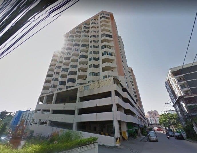 Nakornping Condominium main view