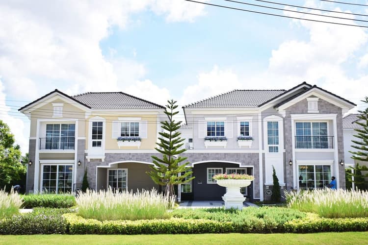 Golden Neo Bangna - Suanluang main view