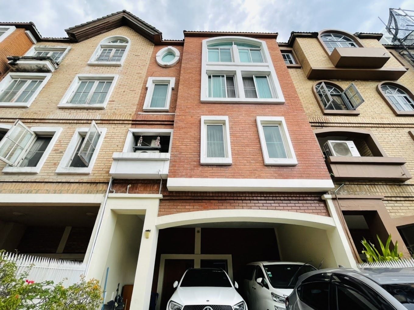 ชื่อโครงการ เย็นอากาศ เรสซิเดนซ์