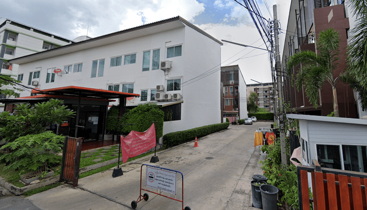 The Roof Cheangwattana main view