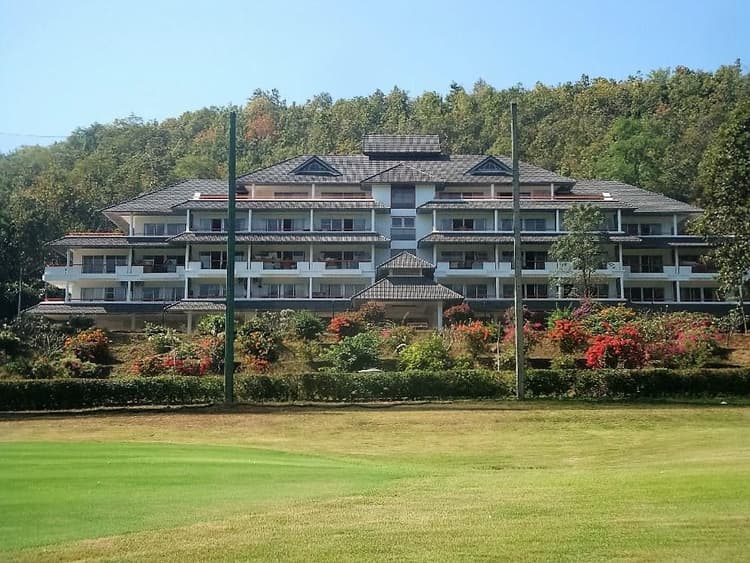 Chiangmai Golf Mansions main view