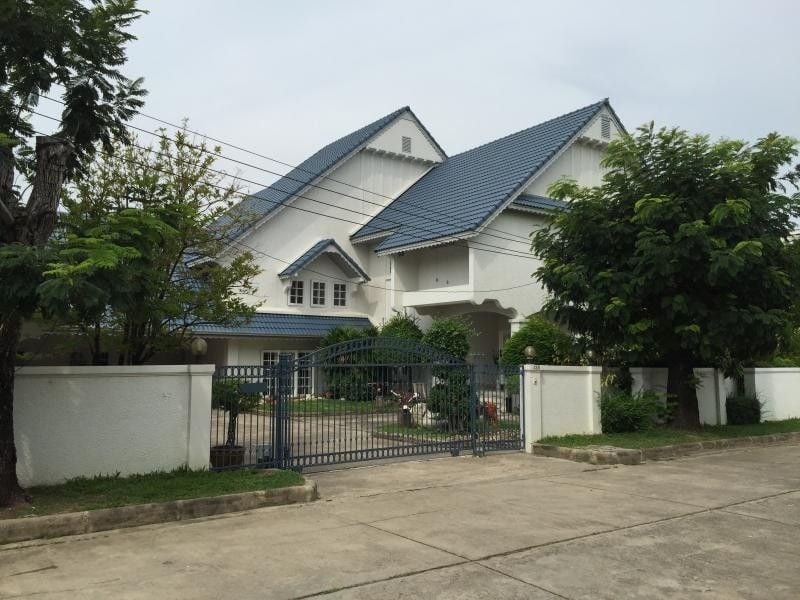 Project Name Ueasuk in Pattanakarn 56