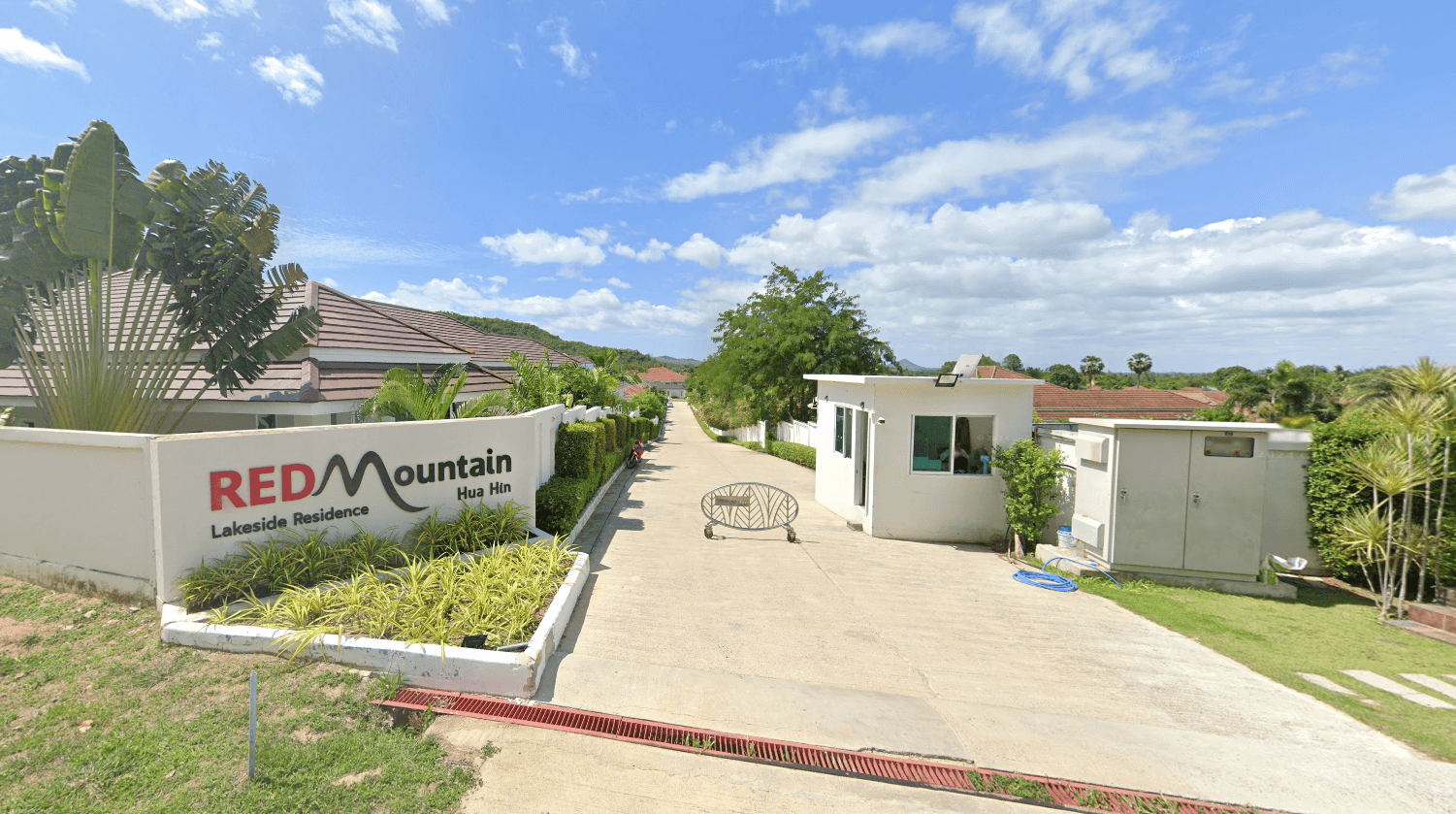 Project Name Red Mountain Lake Side