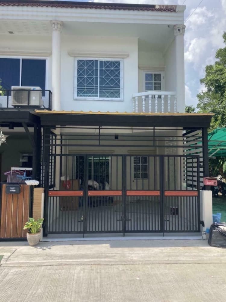 Prang Thip main view