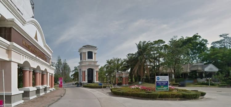 Krisada City Lake and Park main view