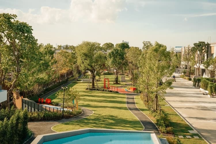 Pleno Sukhumvit-Bangna 2 main view