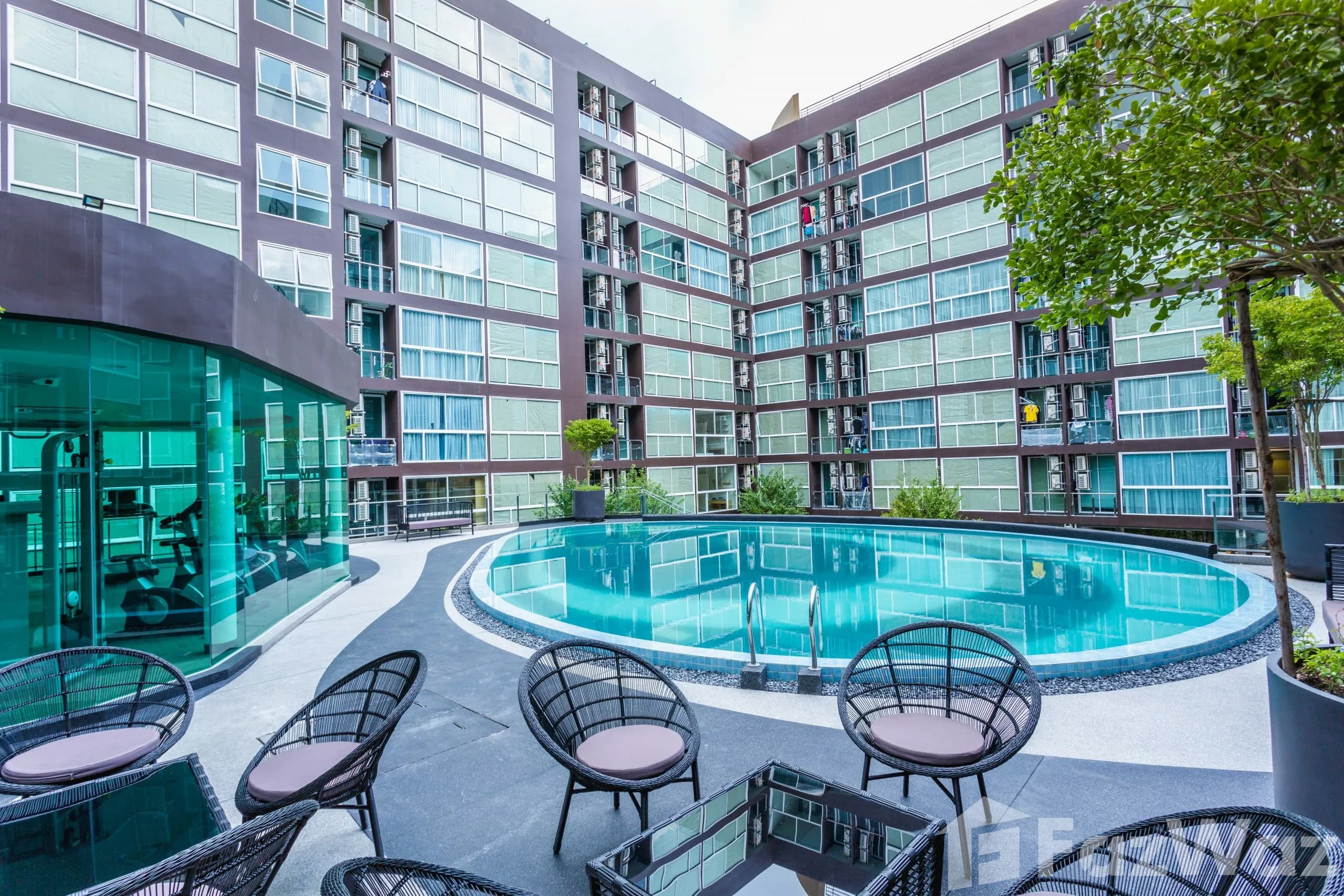 ชาโตว์ อินทาวน์ จรัญสนิทวงศ์ 96/2