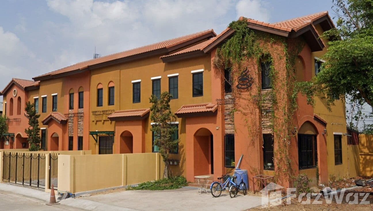 The Palazzetto Phaholyothin Km.64