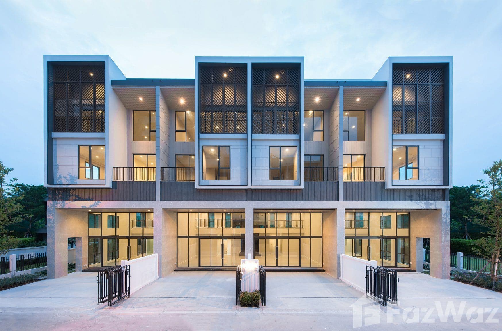 Headquarters Ekamai-Ladprao