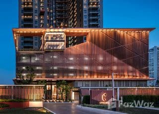 C Ekkamai main image C Ekkamai main image