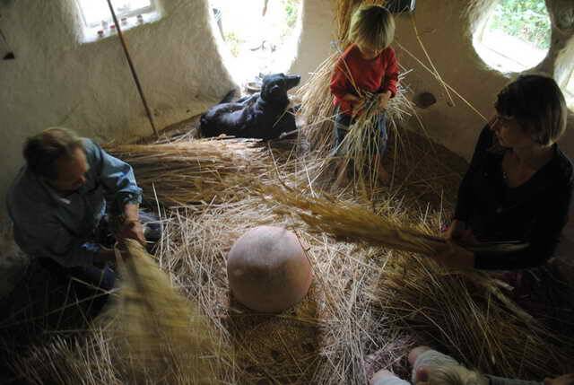 สร้างบ้านดิน,บ้านดิน,แบบบ้านดิน,แบบบ้านดินฟรี,วิธีสร้างบ้านดิน